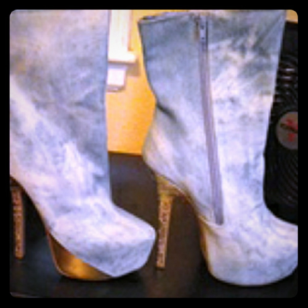 Stiletto heels 👠